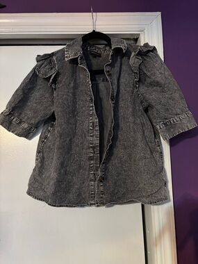 Who What Wear Acid-Wash Grey Denim Button-Up Shirt with Ruffle Shoulders